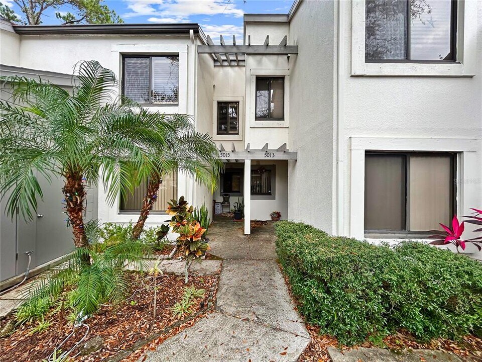 11440 Harbor Way in Largo, FL - Building Photo