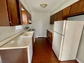 120 Fairview Ave in Westwood, NJ - Building Photo - Building Photo