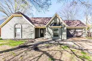 9898 Sequoia Ln in Olive Branch, MS - Building Photo