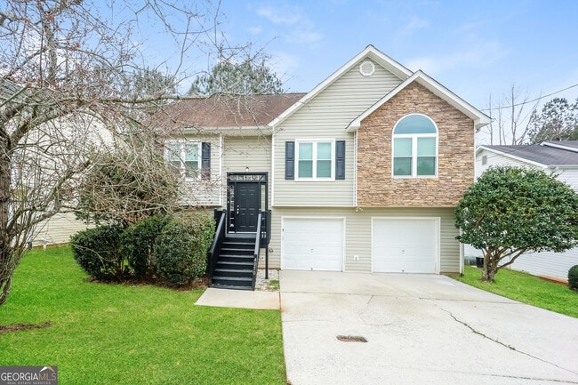 property at 4050 Robin Cir