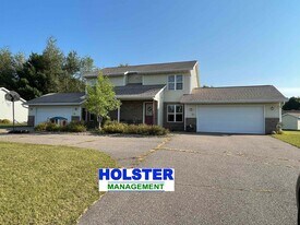 1933 Northwestern Ave in Wausau, WI - Building Photo