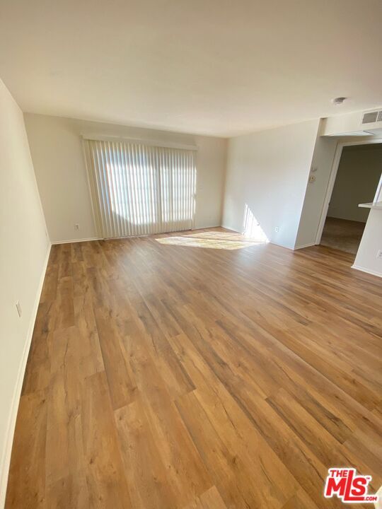 property at 6400 Kraft Ave
