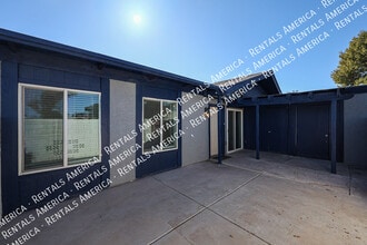 712 N Santa Barbara in Mesa, AZ - Building Photo - Building Photo