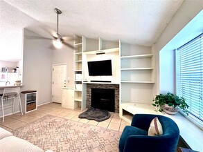 1411 Gracy Farms Ln in Austin, TX - Building Photo - Building Photo