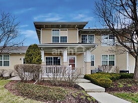 1264 Walnut Glen Dr in Crystal Lake, IL - Building Photo