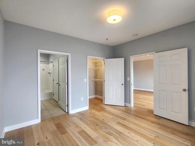 501 Hungerford Dr in Rockville, MD - Building Photo - Building Photo