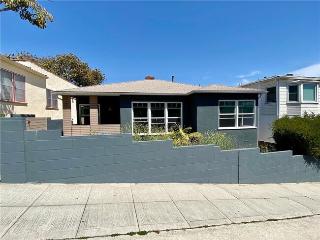 property at 220 4th Ave