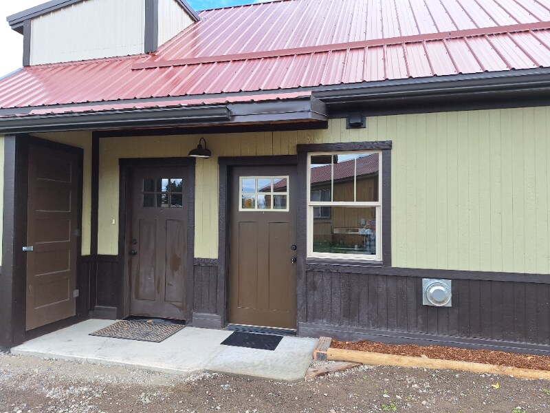 27-B Middle Way in Bozeman, MT - Foto de edificio