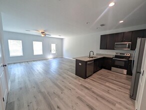 1736 Sound Haven Ct in Navarre, FL - Building Photo - Building Photo