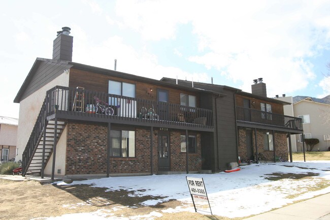 6920-6926 Peyote Way in Colorado Springs, CO - Building Photo - Building Photo