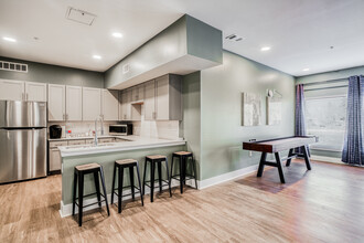 Residences at Hoffman in Aurora, CO - Foto de edificio - Interior Photo