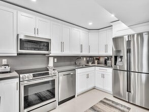 3440 S Ocean Blvd in Palm Beach, FL - Building Photo - Building Photo