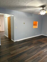 1112 1/2 Hocking Rd in Belpre, OH - Building Photo - Building Photo