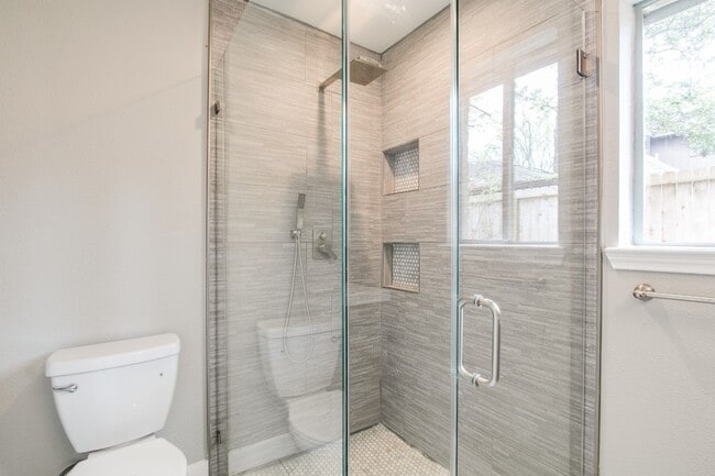 10827 Tupper Lake Dr