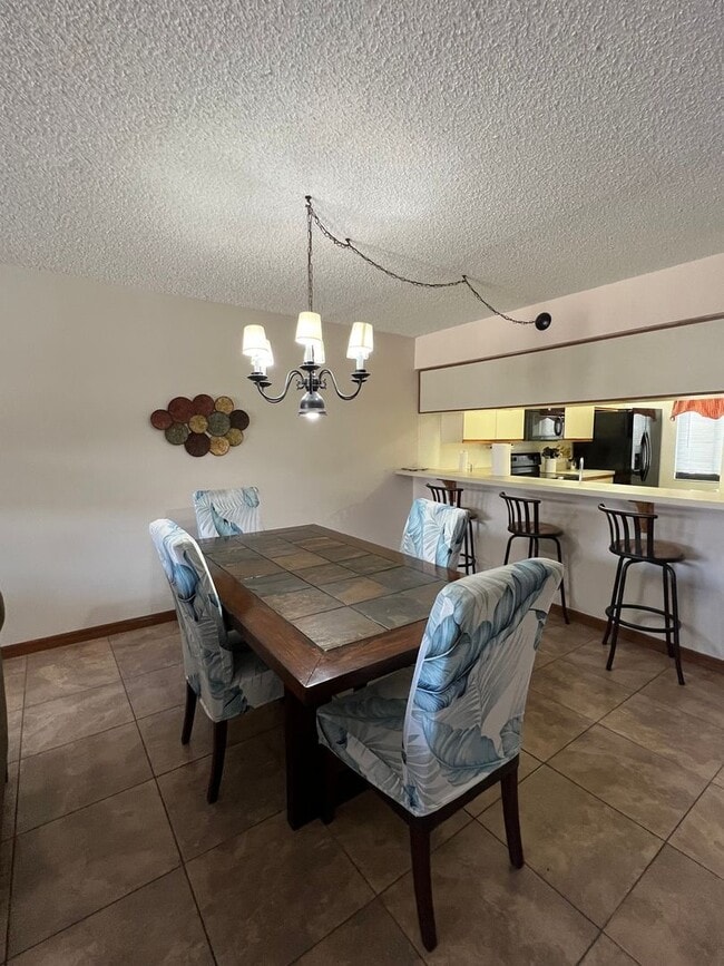 1050 N Atlantic Ave in Cocoa Beach, FL - Building Photo - Building Photo