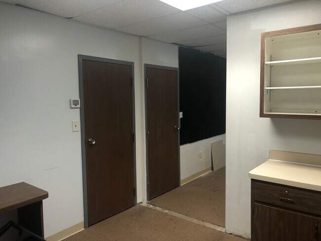 6731 Ridge Rd in Parma, OH - Building Photo - Building Photo
