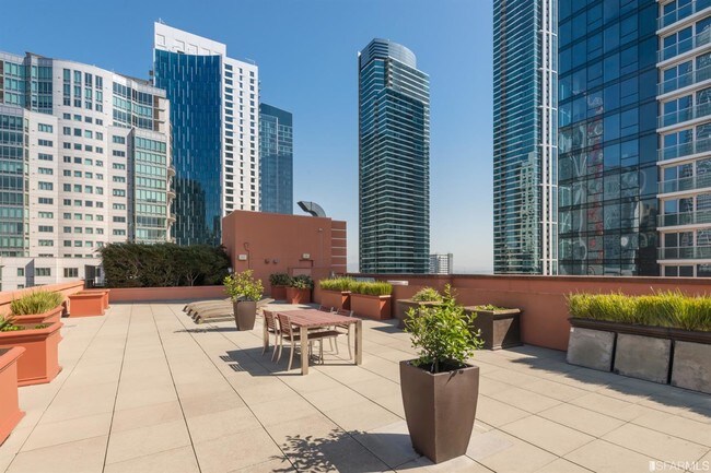 50 Lansing St-Unit -101 in San Francisco, CA - Building Photo - Building Photo