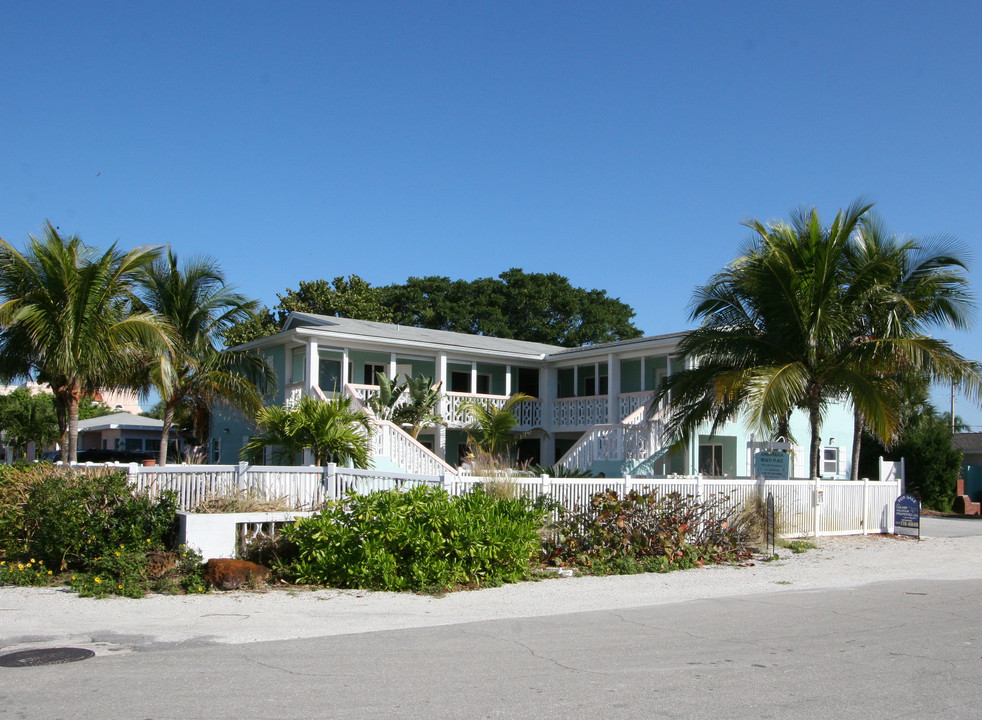 Anna Maria Beach Place in Holmes Beach, FL - Building Photo