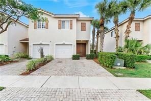 8731 Cypress Walk Ct in Tamarac, FL - Building Photo