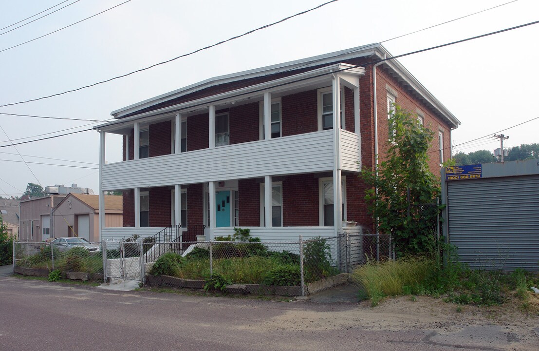 19 Soffron Ln in Ipswich, MA - Foto de edificio