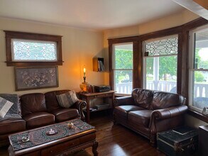1054 Desoto St in St. Paul, MN - Building Photo - Building Photo