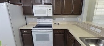 1828 Lake Texoma Cir