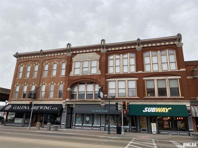 property at 1534 River Dr