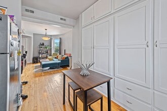 2630 W Division St in Chicago, IL - Building Photo - Building Photo