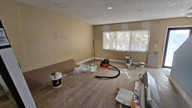 2262 NW 59th Way in Lauderhill, FL - Building Photo - Building Photo