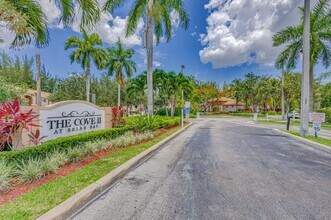 3760 N Jog Rd in West Palm Beach, FL - Building Photo - Building Photo