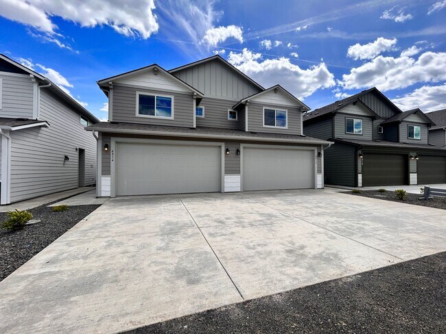 4800-4802 E Fairview Ave in Spokane, WA - Building Photo - Building Photo