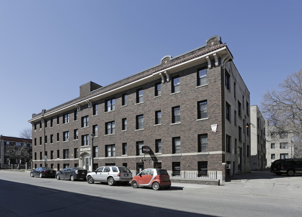 The Darmouth and Castleton in Minneapolis, MN - Foto de edificio