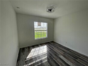 1316 NE 20th Ave in Cape Coral, FL - Building Photo - Building Photo