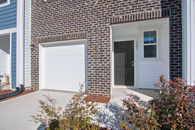 121 S Chubb Rdg in Clayton, NC - Building Photo - Building Photo