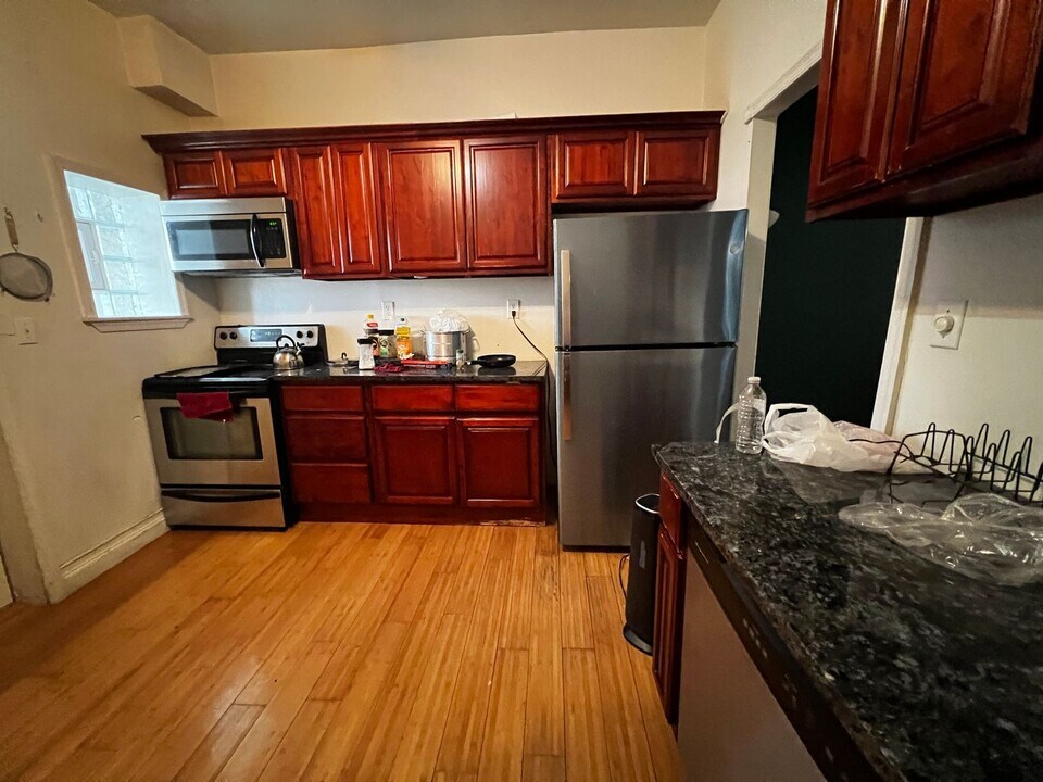 425 N Preston St-Unit -1st in Philadelphia, PA - Building Photo