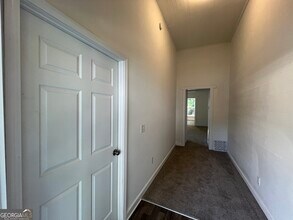 105 School St in Jackson, GA - Foto de edificio - Building Photo