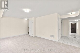 1 Abbeyhill Ln in Markham, ON - Building Photo - Building Photo