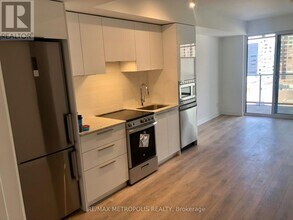 18-918 Maitland Terrace in Toronto, ON - Building Photo - Building Photo