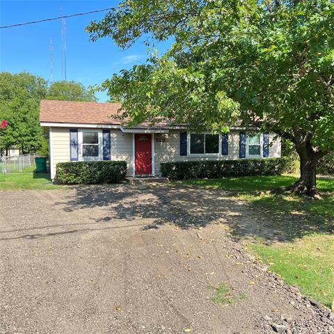 property at 528 Lee St