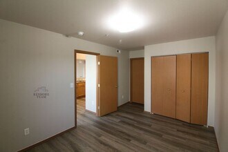 6405 Chapel Hill Blvd in Pasco, WA - Building Photo - Building Photo