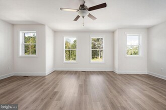 354 Evermore Ln in Stafford, VA - Building Photo - Building Photo