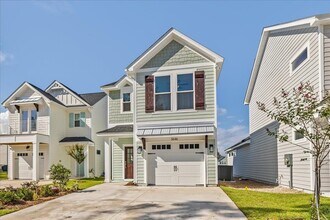 5646 Native Oak Dr in Tallahassee, FL - Building Photo - Building Photo