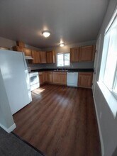444 NW D St in Grants Pass, OR - Building Photo - Building Photo