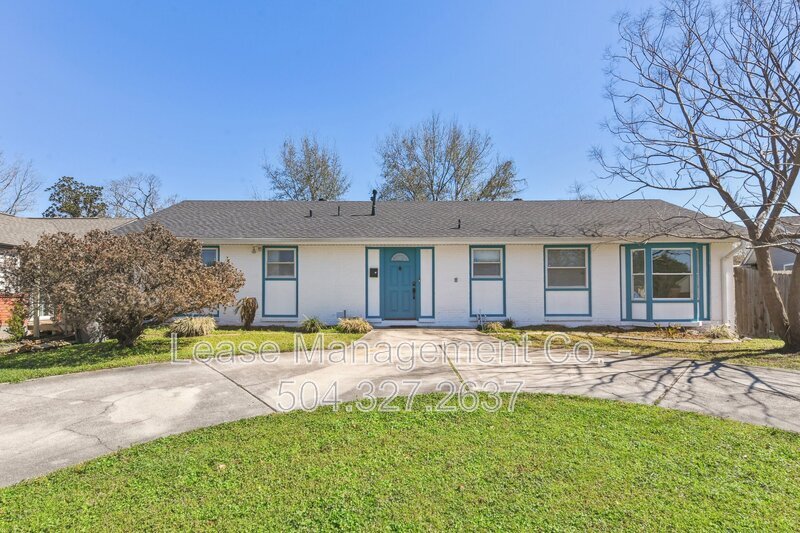 4 Bradley Pl in Kenner, LA - Building Photo