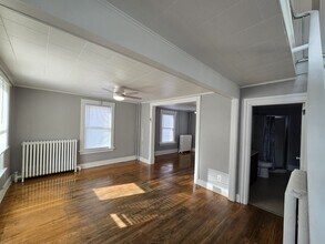 214 2nd St SW in Independence, IA - Building Photo - Building Photo