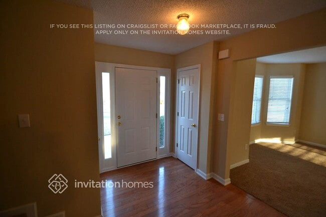 624 Granite Trce in Stone Mountain, GA - Foto de edificio - Building Photo