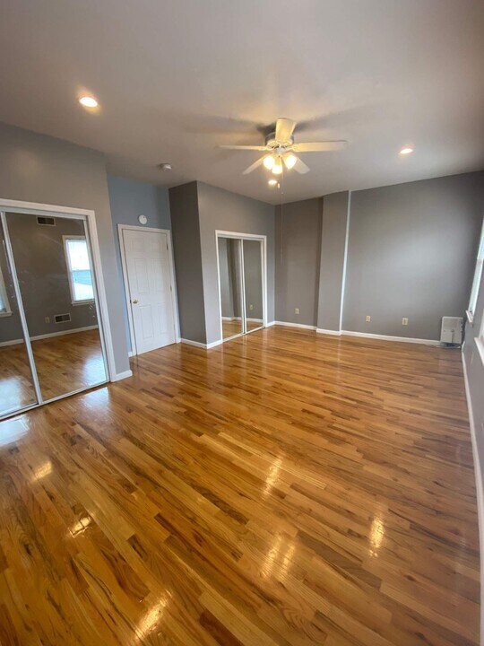 761 Broadway in Bayonne, NJ - Building Photo