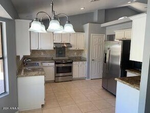 5614 E St John Rd in Scottsdale, AZ - Building Photo - Building Photo