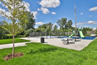 Edge Apartments in Kasson, MN - Foto de edificio - Building Photo