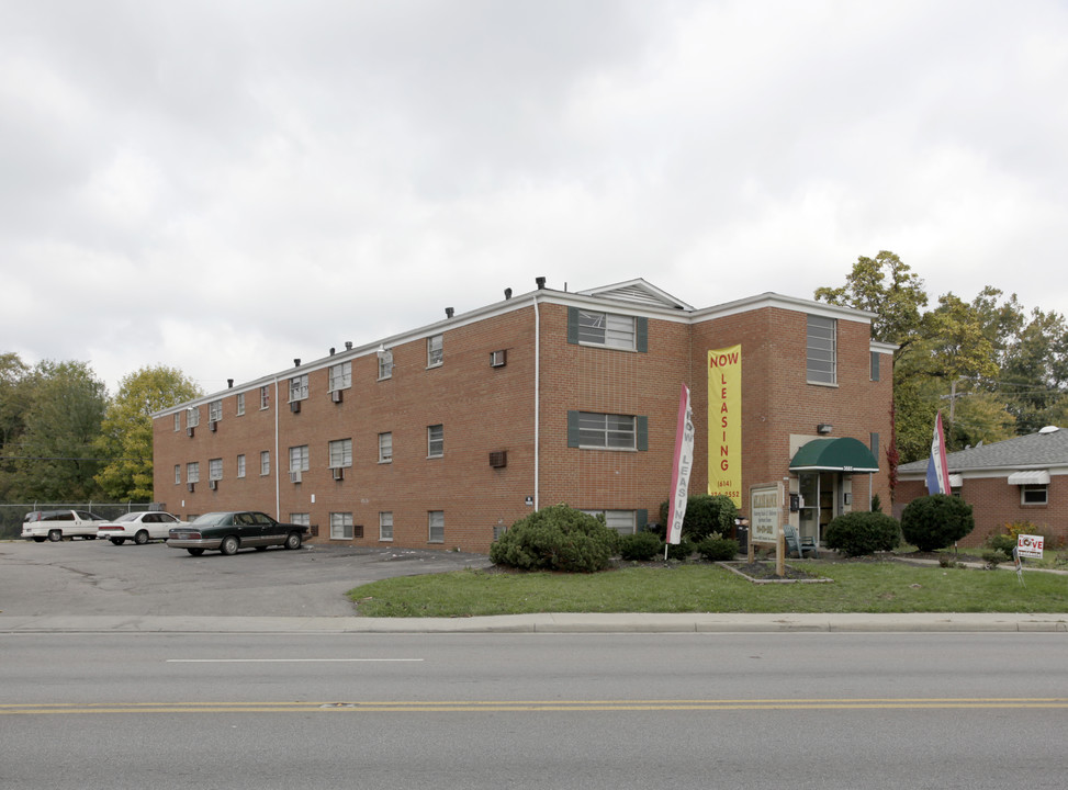 Melrose Manor Apartments in Columbus, OH - Building Photo